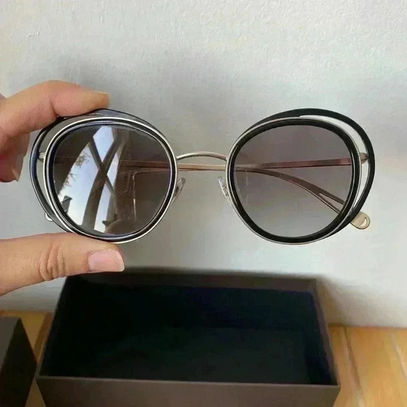 Giorgio Armani Women’s Circular Sunglasses with Box & Authenticity Certificate - Picture 1 of 15